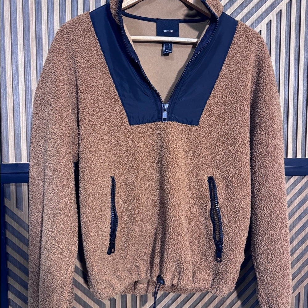 Forever 21 Women's Brown and Black Zip-Up Sweater